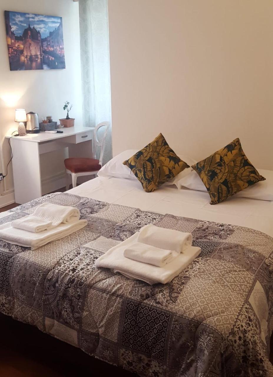 Dreaming Piazza Bra Rooms เวโรนา ภายนอก รูปภาพ