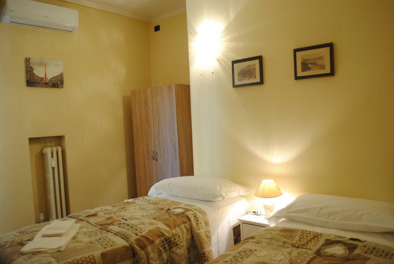 Dreaming Piazza Bra Rooms เวโรนา ภายนอก รูปภาพ
